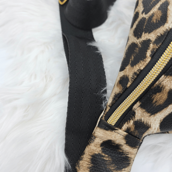 Gürteltasche / Crossbody Bag Junis - Leo - Medium